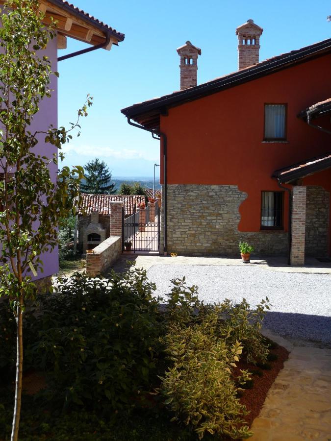 Gasthaus La Corte Di Langa Albaretto della Torre Exterior foto